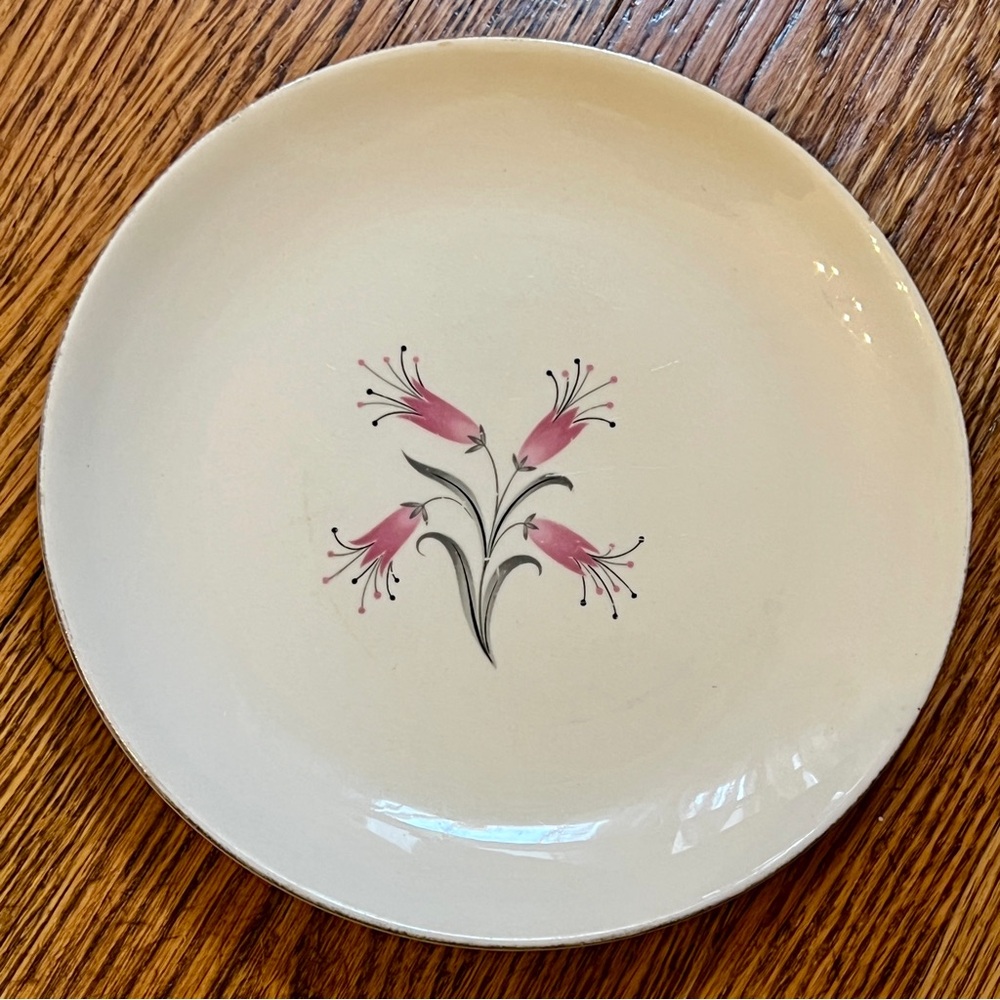 Vintage MCM Homer Laughlin Bess Myerson Big Pay-off 7.25” Salad/Bread Plates